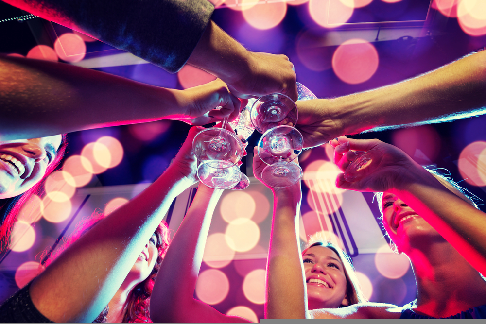 How to Plan a Perfect Night Out in the World Without Breaking the Bank