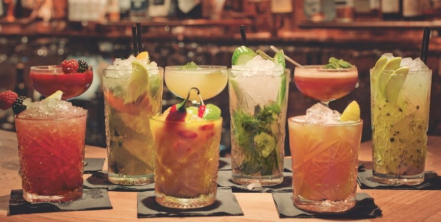 Signature Cocktails You Can Only Find in Luxury Bars